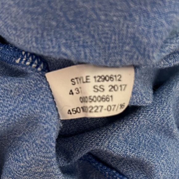 Under Armour Shirt Womens Medium Blue White Threadborne Tank‎ Workout Athleisure - Picture 8 of 8